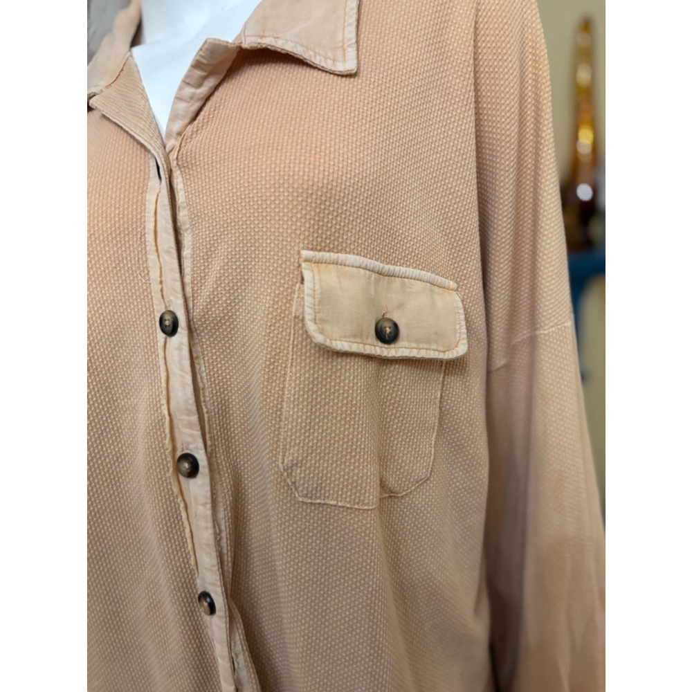Women's Blue B Collection Peach Button-Down Shirt Size L - Picture 3 of 7